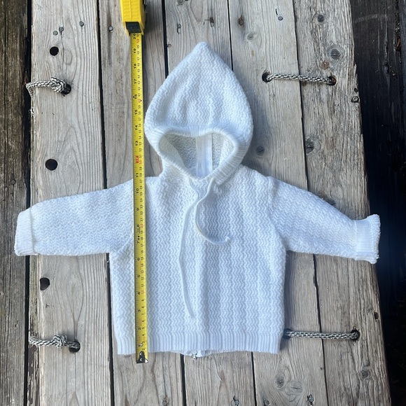Vintage Petit Ami White Knitted Back Zip Hoodie - size 3-6 months (estimated) - Picture 8 of 8